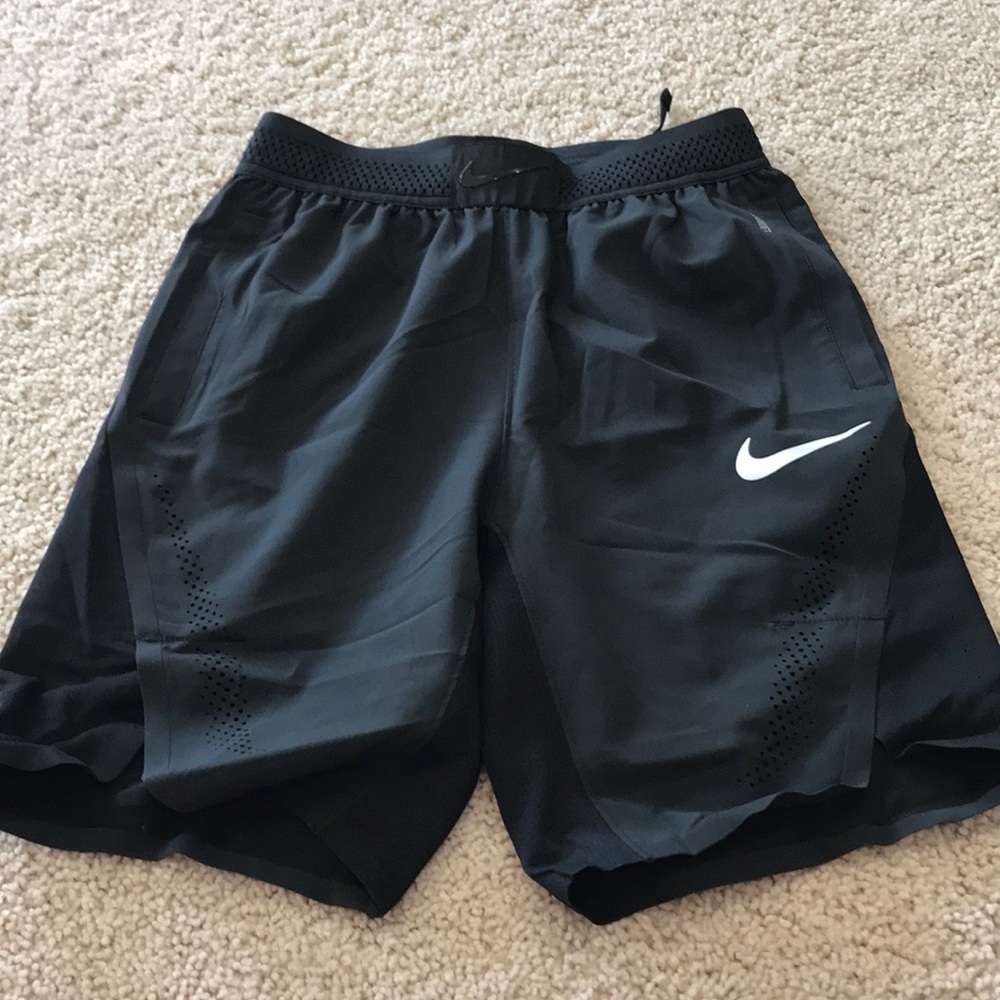 NWOT Nike shorts
